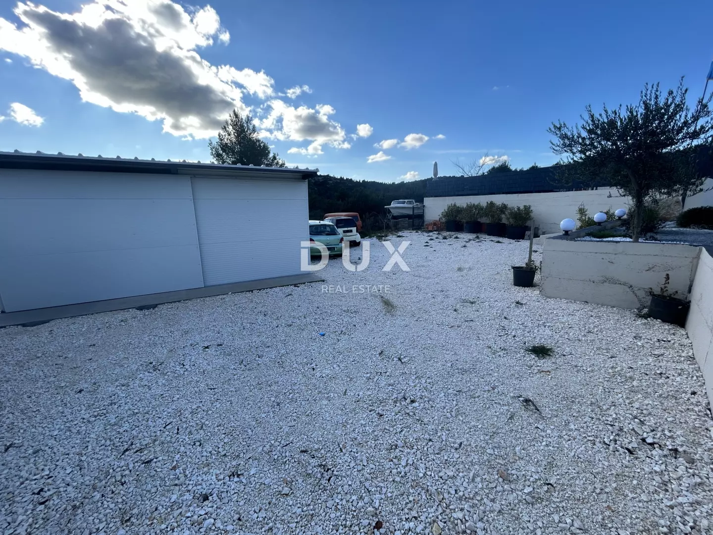 Land In Bilice, Croatia (402 M²)