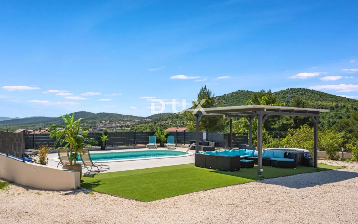 Land In Bilice, Croatia (500 M²)