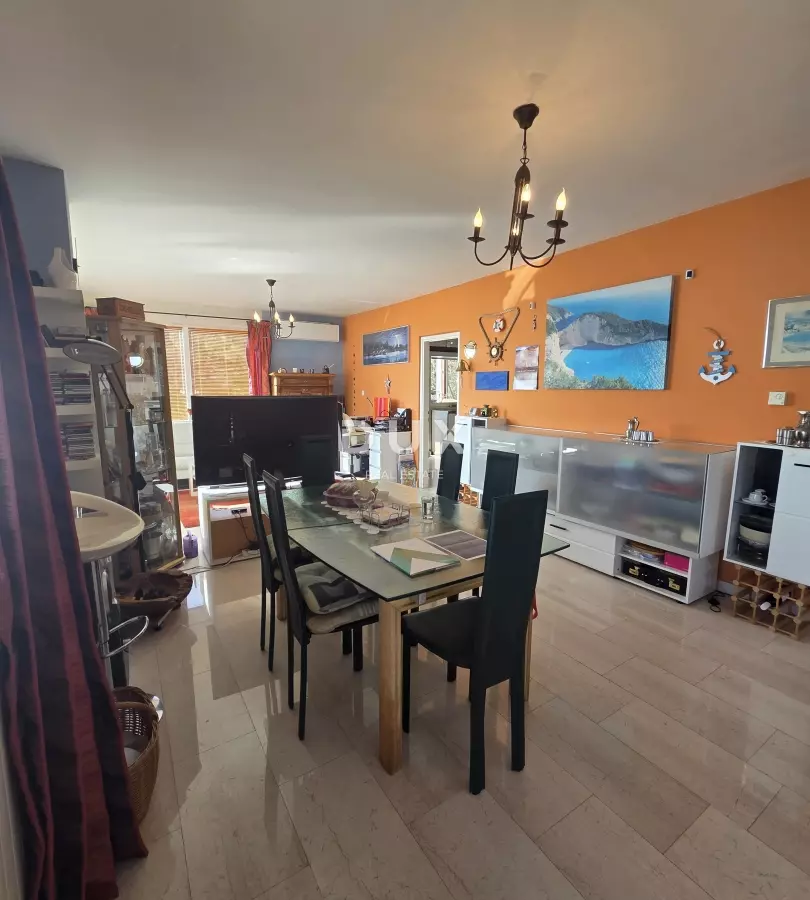 2-bedroom Apartment In Lovran, Croatia (87 M²)