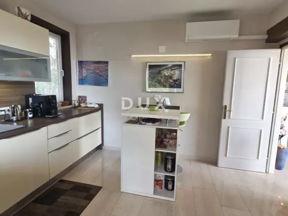 2-bedroom Apartment In Lovran, Croatia (87 M²)