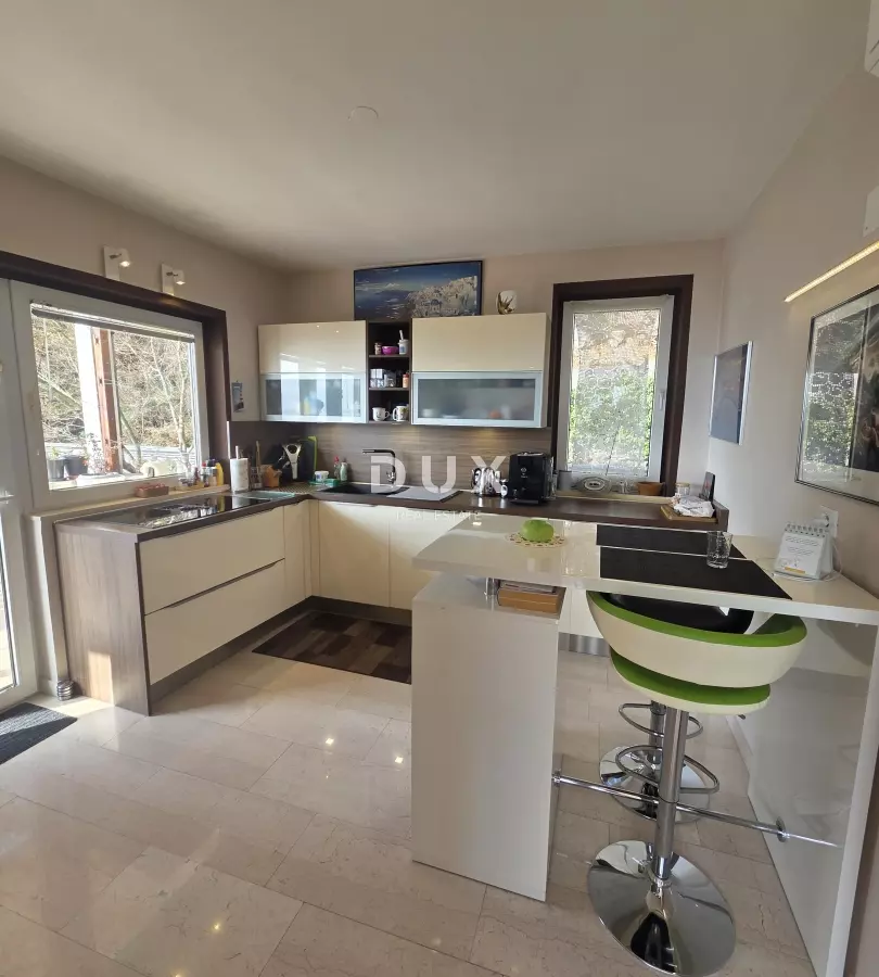 2-bedroom Apartment In Lovran, Croatia (87 M²)