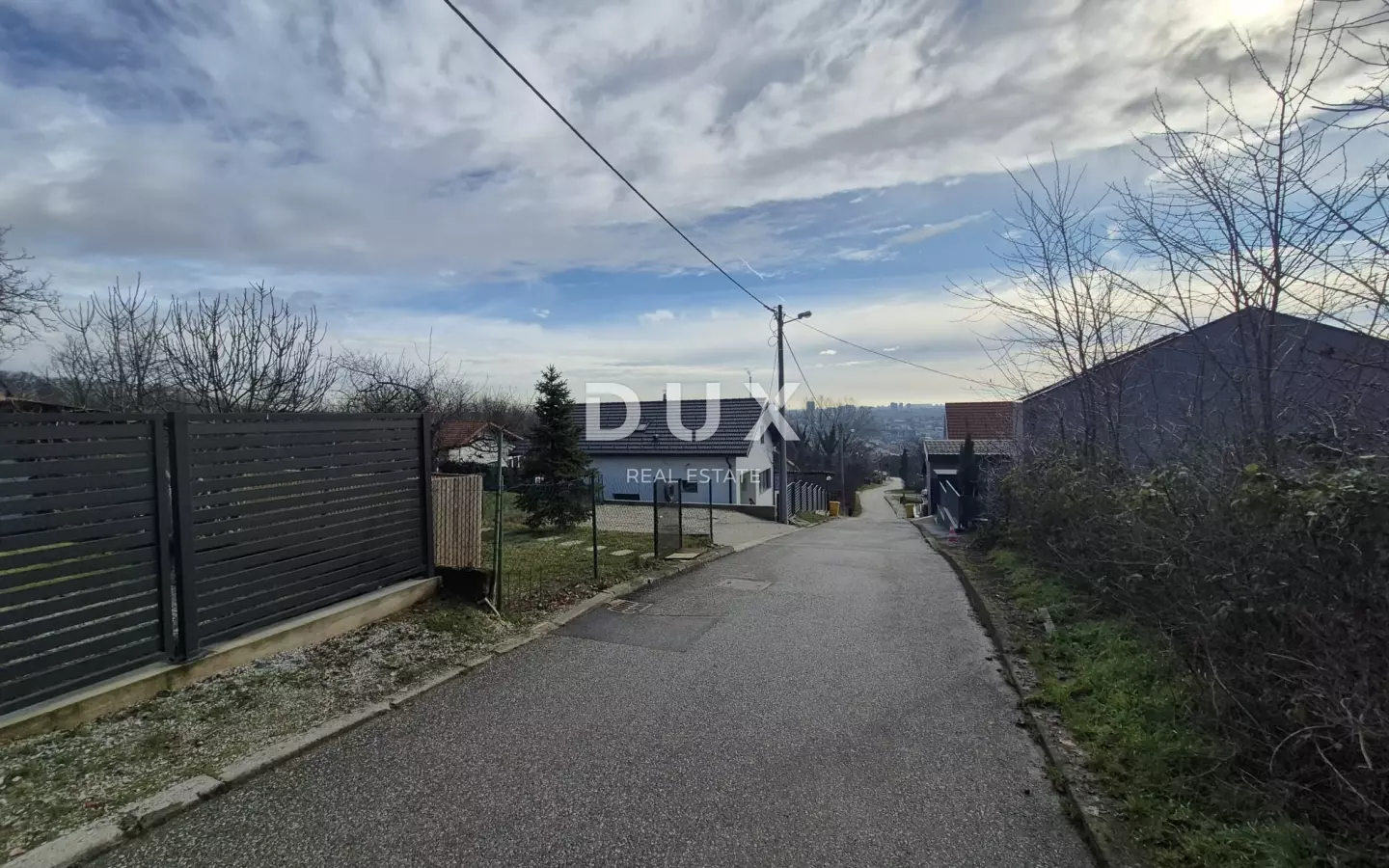 Land In Kustošija, Croatia (583 M²)