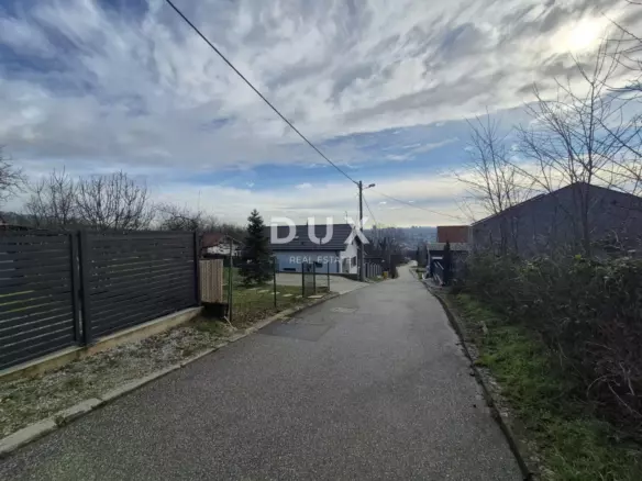 Land In Kustošija, Croatia (583 M²)