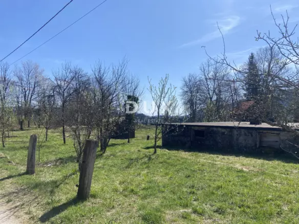 Land In Petrovići, Croatia (1.748 M²)