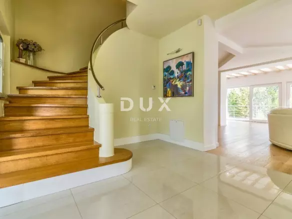 4-bedroom Villa In Šestine, Croatia (310 M²)