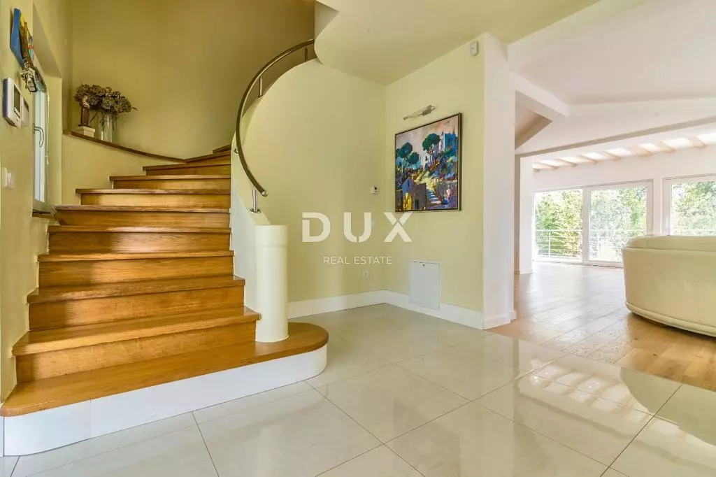 4-bedroom Villa In Šestine, Croatia (310 M²)