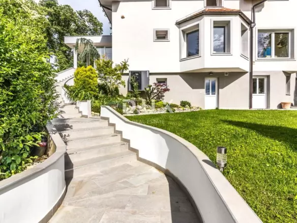 4-bedroom Villa In Šestine, Croatia (310 M²)