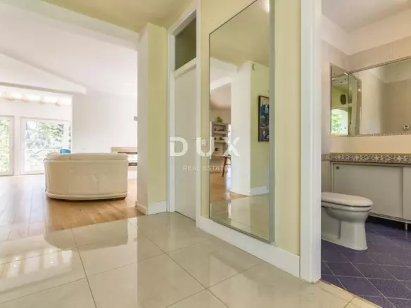 4-bedroom Villa In Šestine, Croatia (310 M²)