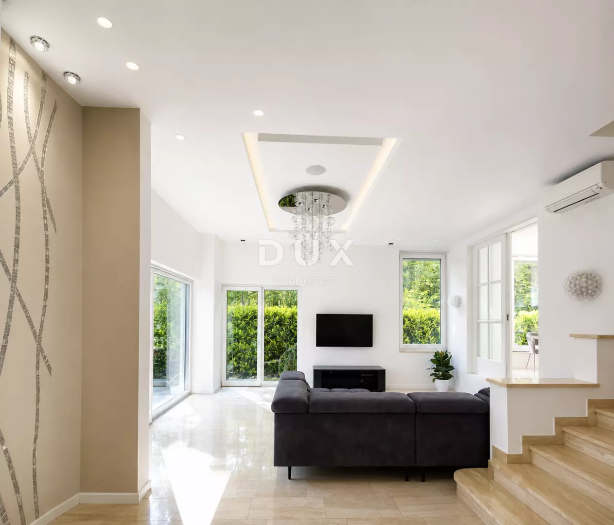 5-bedroom Villa In Remete, Croatia (675 M²)