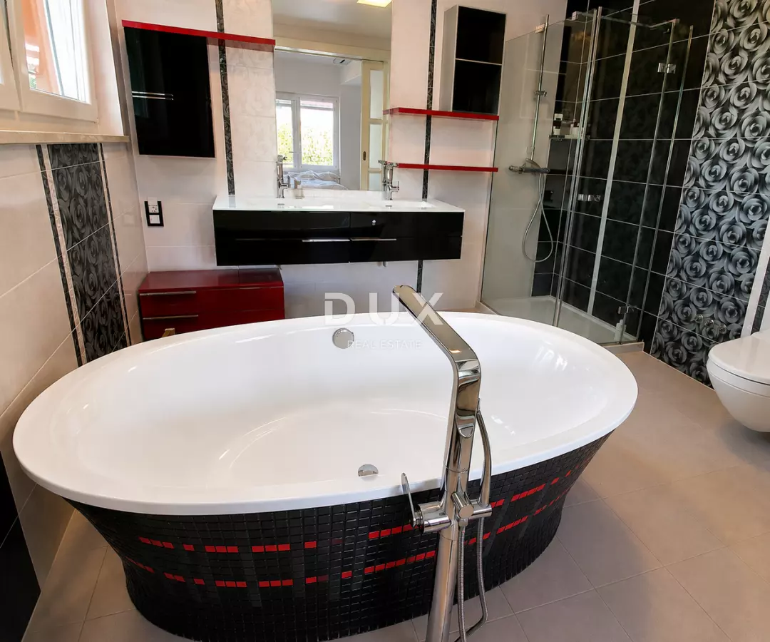 5-bedroom Villa In Remete, Croatia (675 M²)