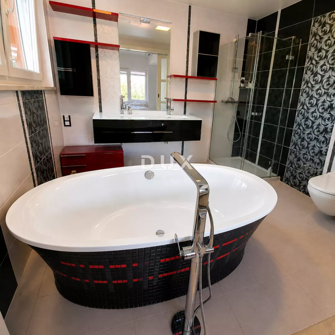 5-bedroom Villa In Remete, Croatia (675 M²)