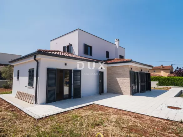 3-bedroom Detached House In Poreč, Croatia (153 M²)
