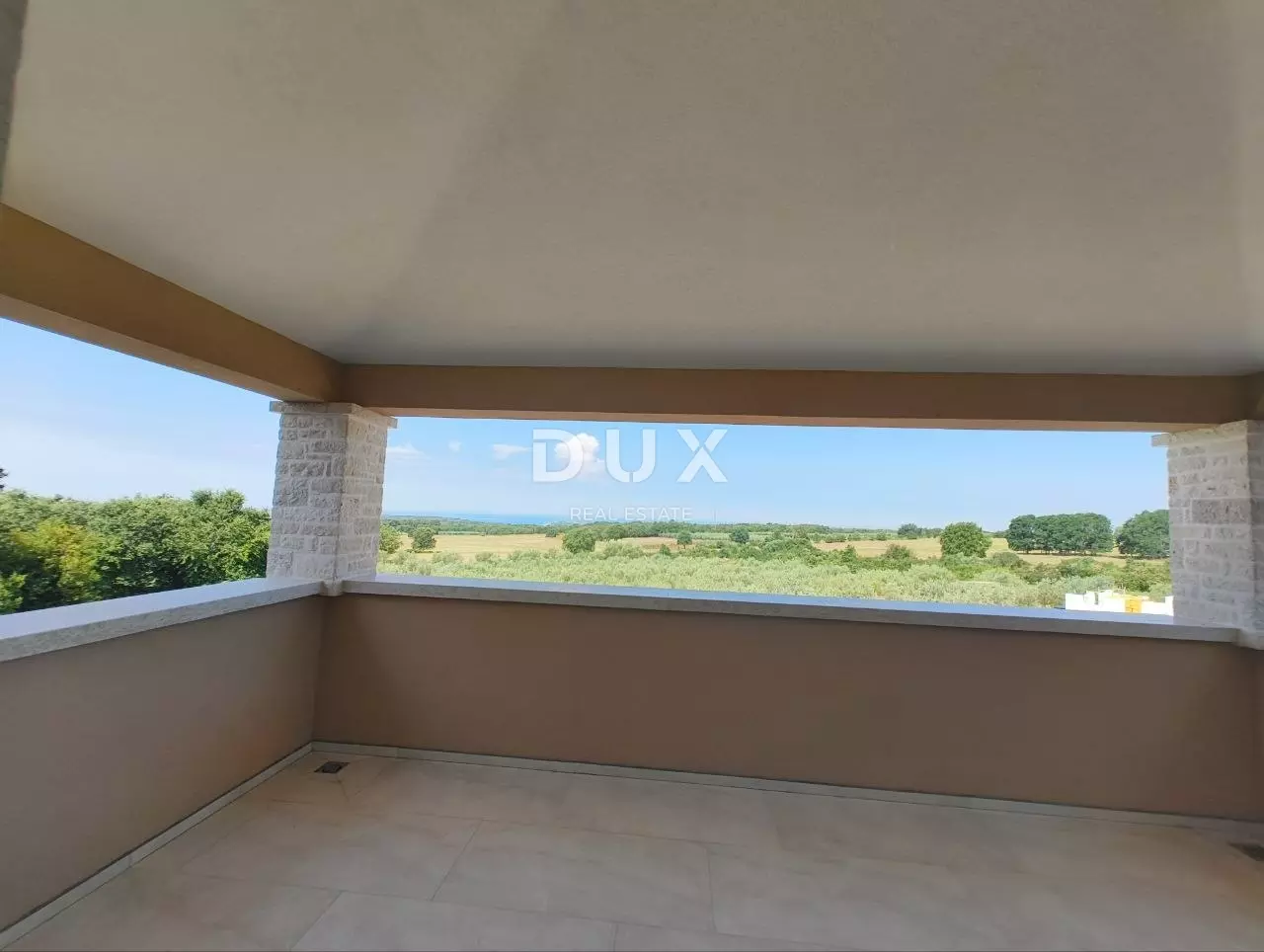 5-bedroom Villa In Kaštelir, Croatia (360 M²)