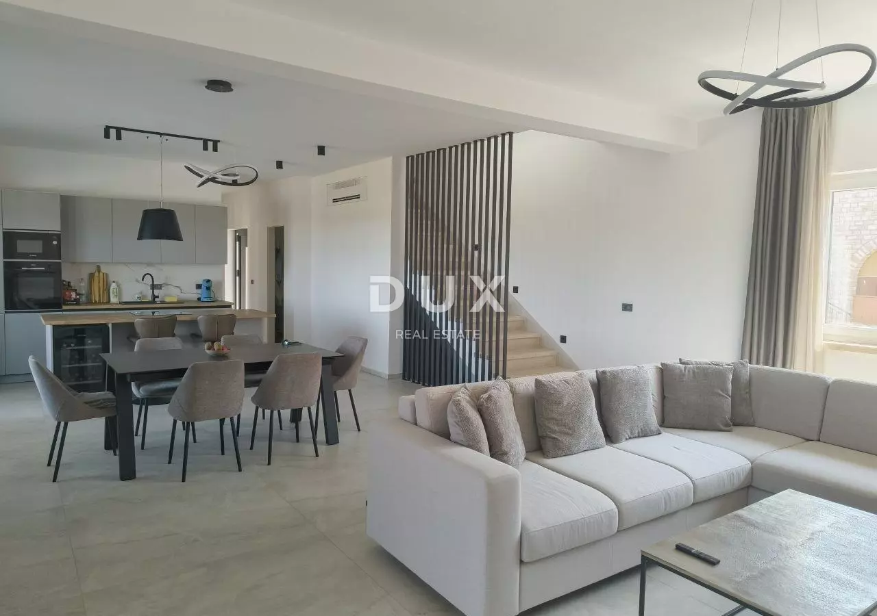 5-bedroom Villa In Kaštelir, Croatia (360 M²)