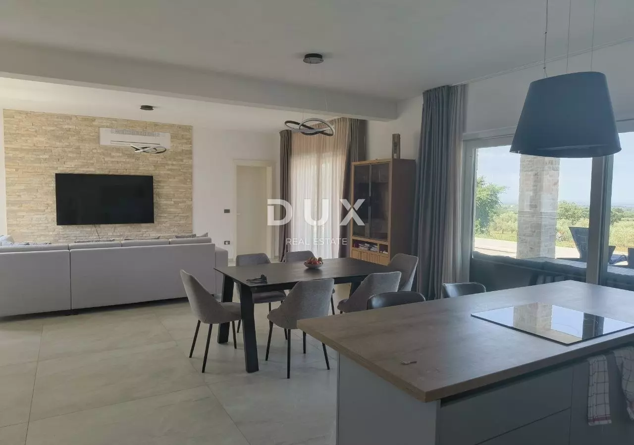 5-bedroom Villa In Kaštelir, Croatia (360 M²)