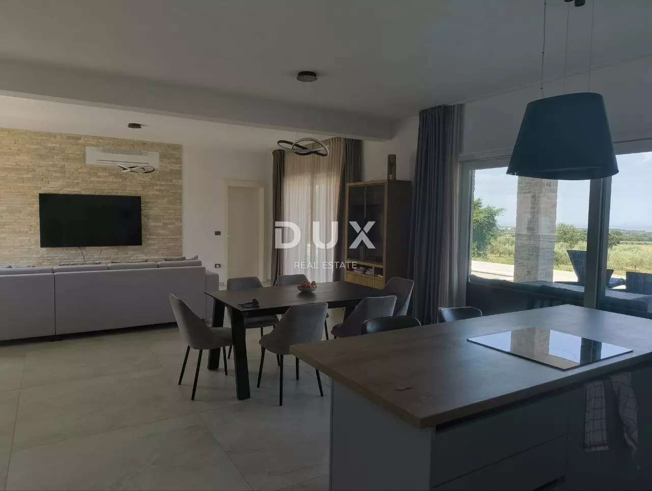 5-bedroom Villa In Kaštelir, Croatia (360 M²)