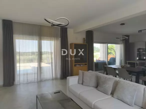 5-bedroom Villa In Kaštelir, Croatia (360 M²)