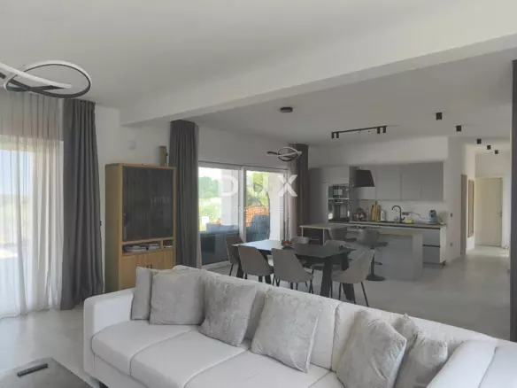 5-bedroom Villa In Kaštelir, Croatia (360 M²)