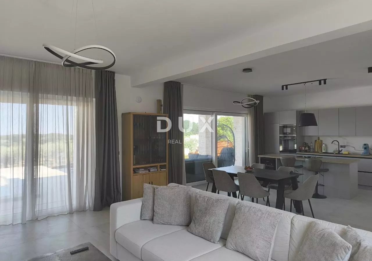 5-bedroom Villa In Kaštelir, Croatia (360 M²)