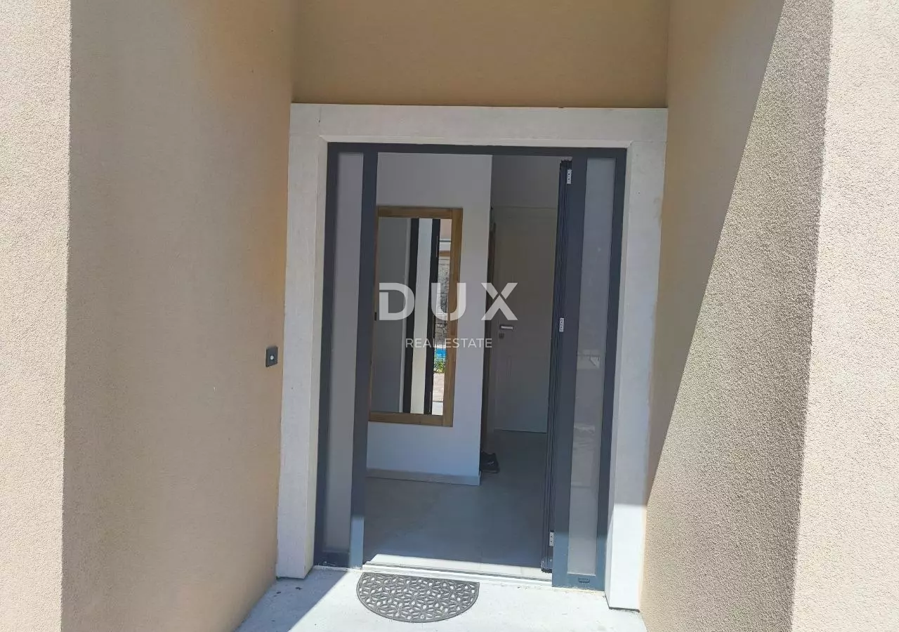 5-bedroom Villa In Kaštelir, Croatia (360 M²)