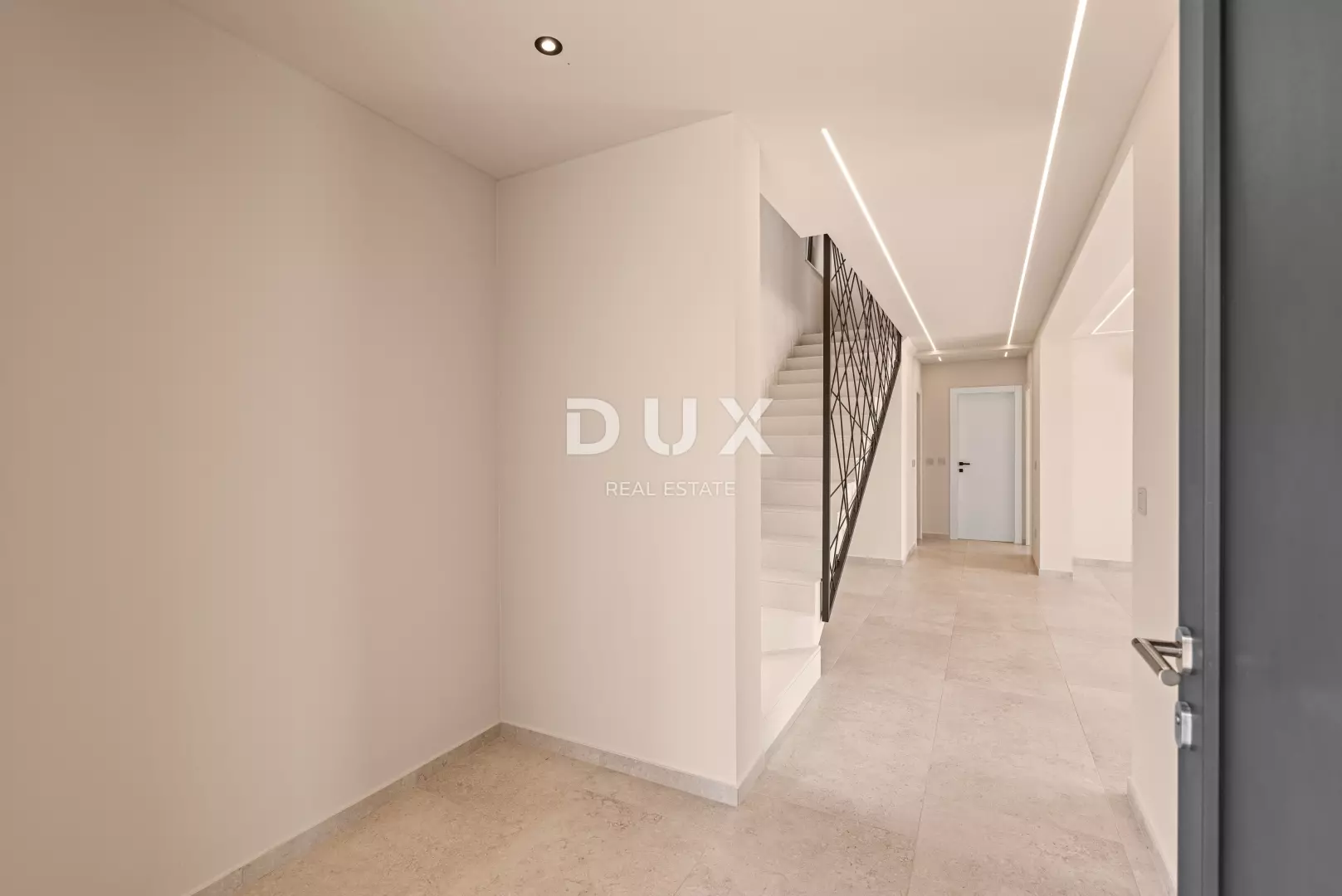 4-bedroom Detached House In Poreč, Croatia (251 M²)