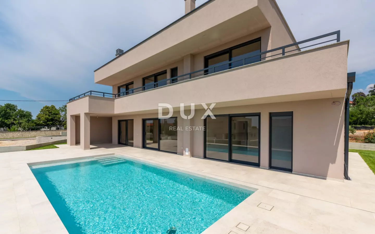 4-bedroom Detached House In Poreč, Croatia (251 M²)