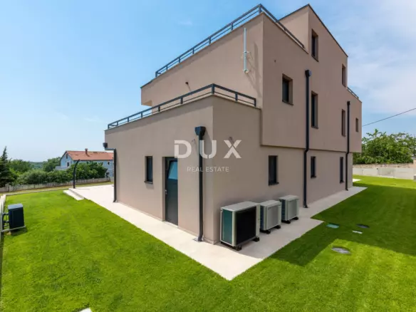 4-bedroom Detached House In Poreč, Croatia (251 M²)