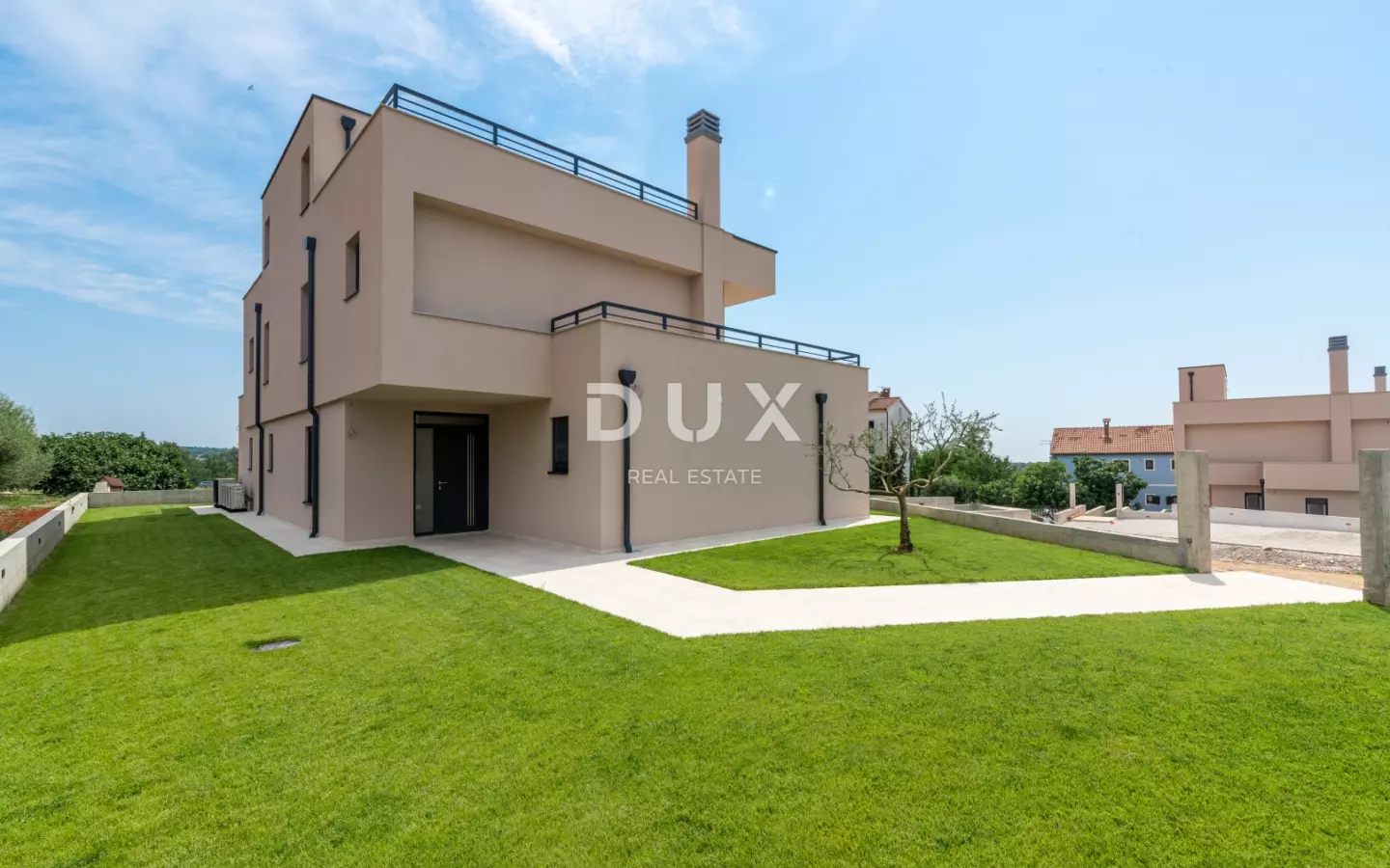 4-bedroom Detached House In Poreč, Croatia (251 M²)