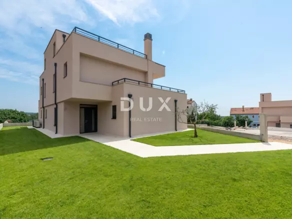 4-bedroom Detached House In Poreč, Croatia (251 M²)