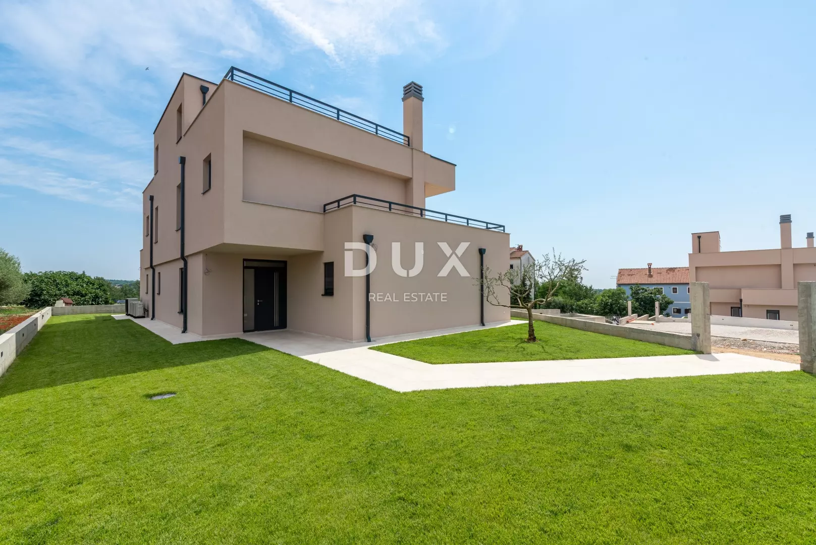 4-bedroom Detached House In Poreč, Croatia (251 M²)