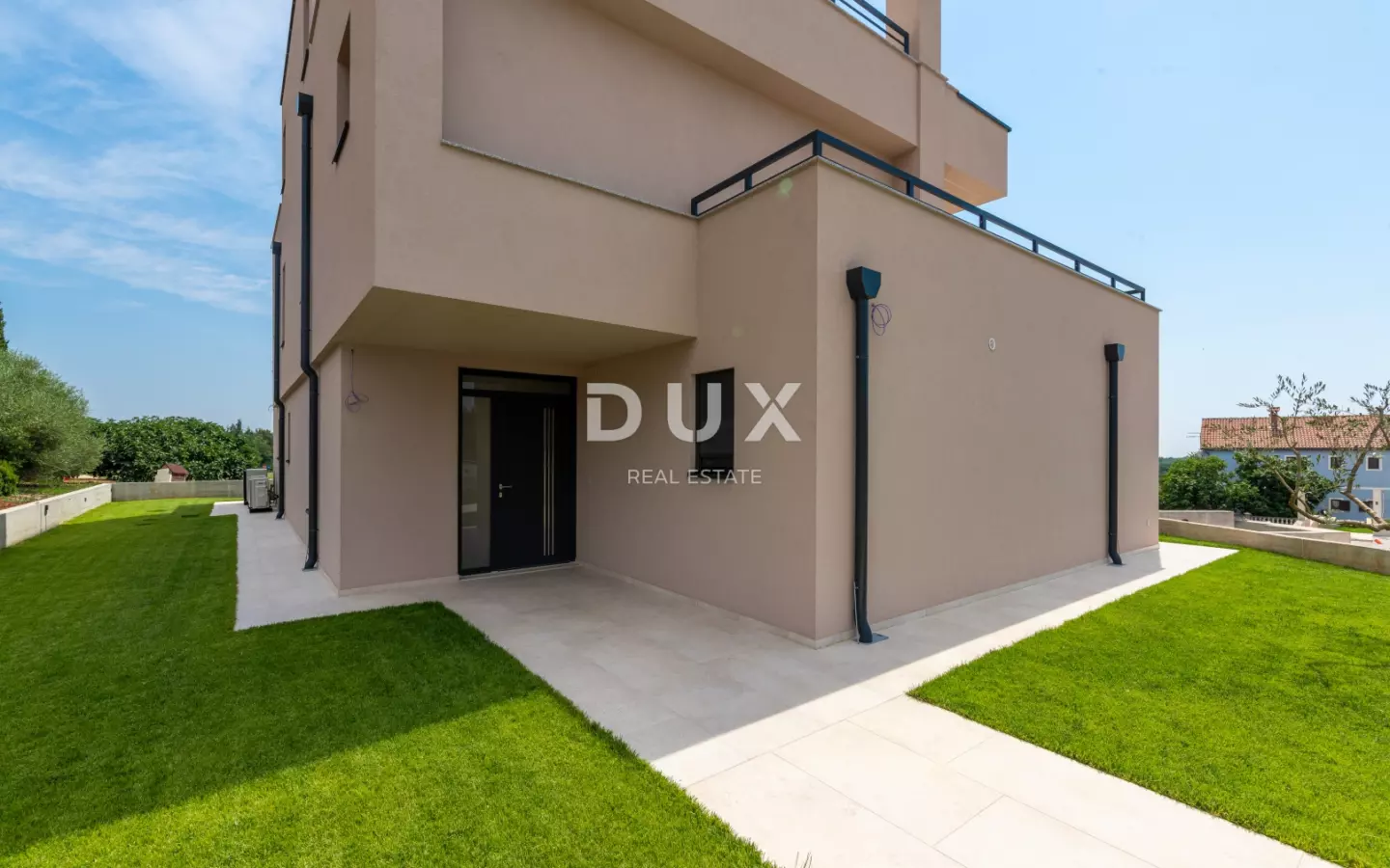 4-bedroom Detached House In Poreč, Croatia (251 M²)
