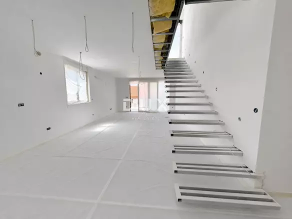 3-bedroom Apartment In Srima, Croatia (146,69 M²)