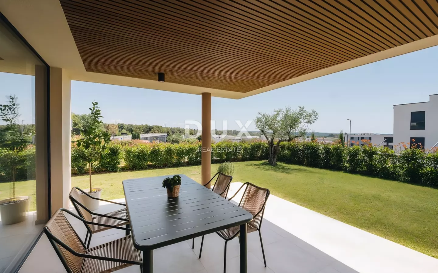 2-bedroom Apartment In Novigrad, Croatia (115,93 M²)