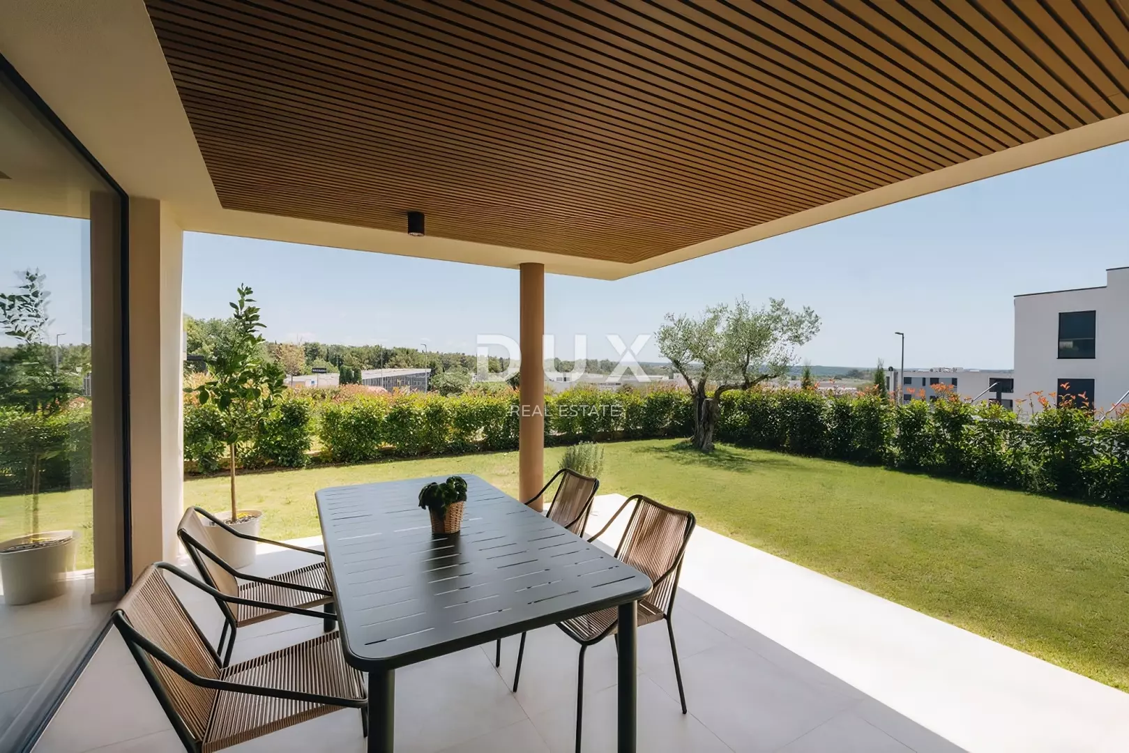 2-bedroom Apartment In Novigrad, Croatia (115,93 M²)