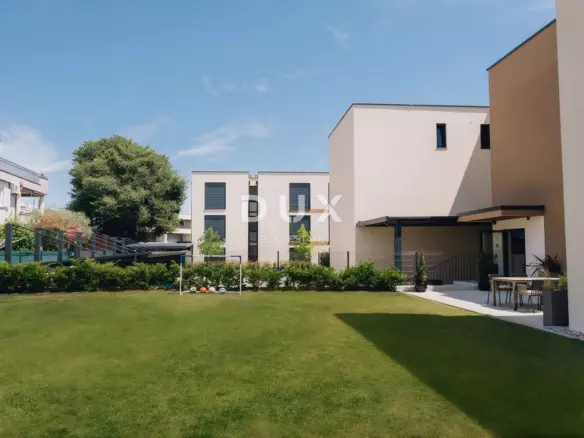 2-bedroom Apartment In Novigrad, Croatia (115,93 M²)