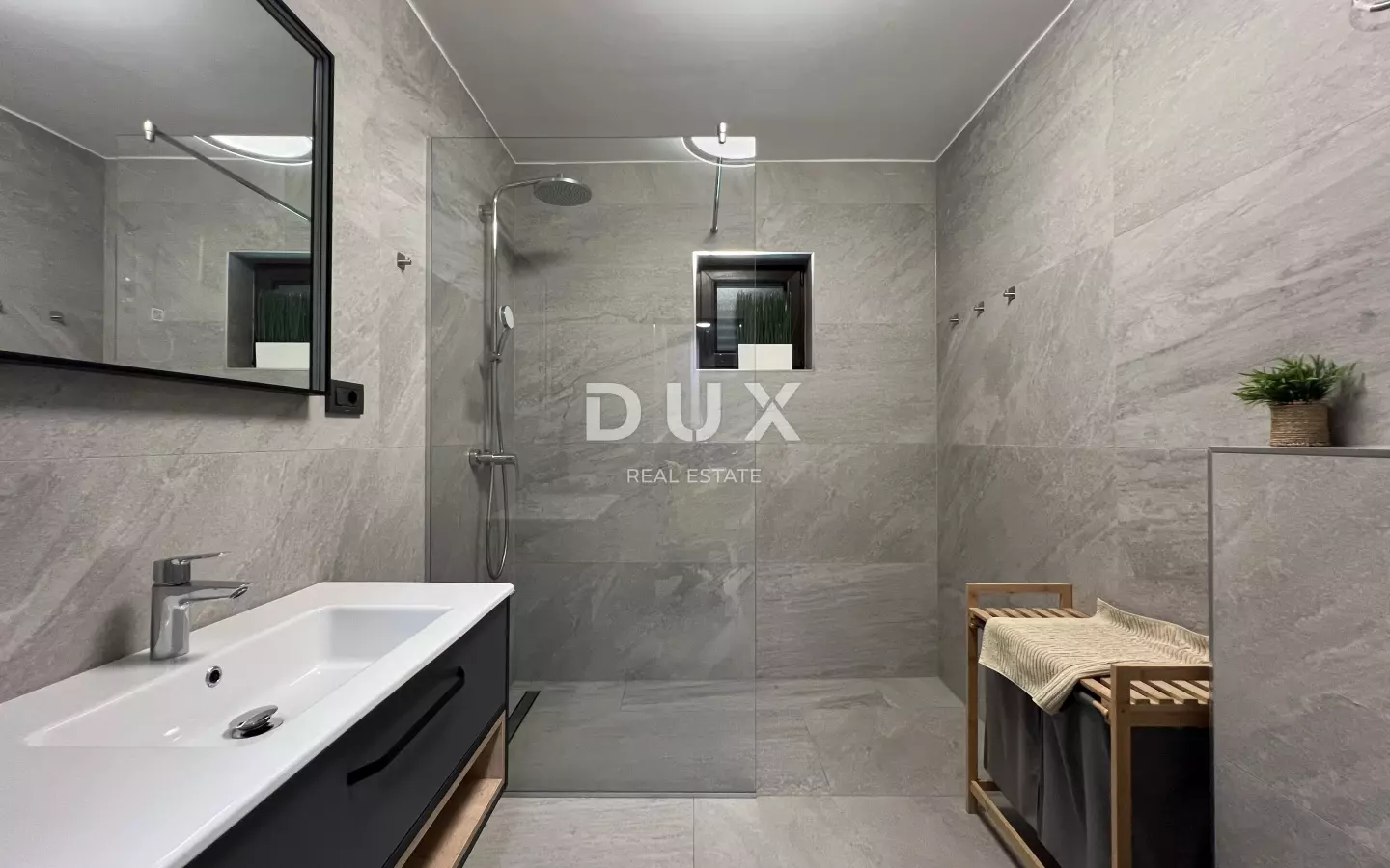 2-bedroom Apartment In Lovran, Croatia (72 M²)