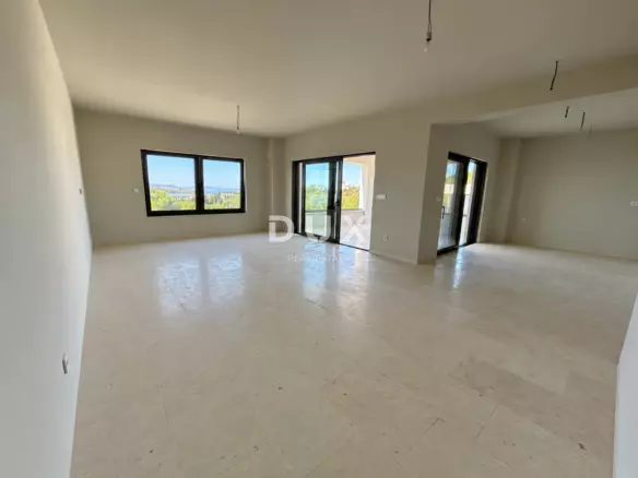 3-bedroom Apartment In Vodice, Croatia (125,48 M²)
