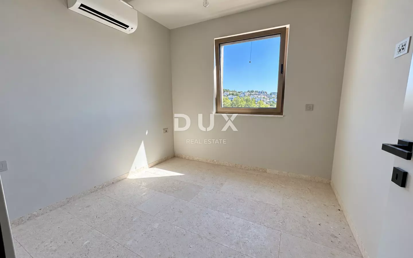 3-bedroom Apartment In Tribunj, Croatia (100,51 M²)