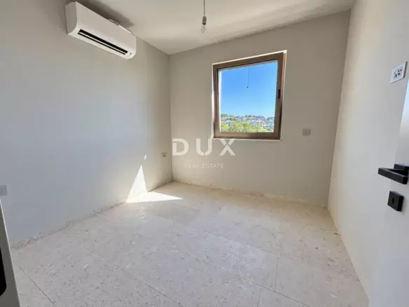 3-bedroom Apartment In Tribunj, Croatia (100,51 M²)