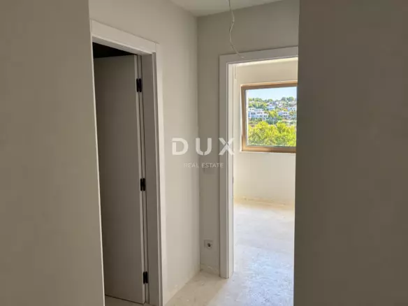 3-bedroom Apartment In Tribunj, Croatia (100,51 M²)