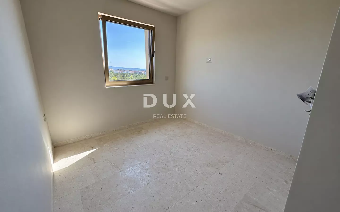 3-bedroom Apartment In Tribunj, Croatia (100,51 M²)