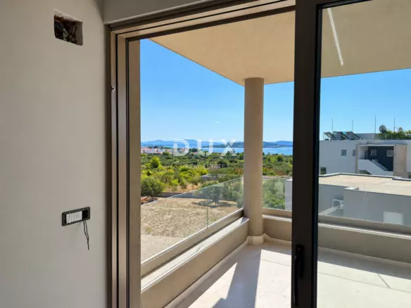 3-bedroom Apartment In Tribunj, Croatia (100,51 M²)