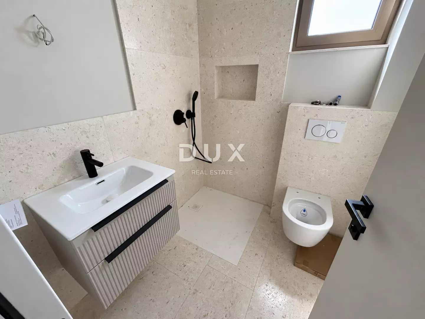 3-bedroom Apartment In Tribunj, Croatia (100,51 M²)