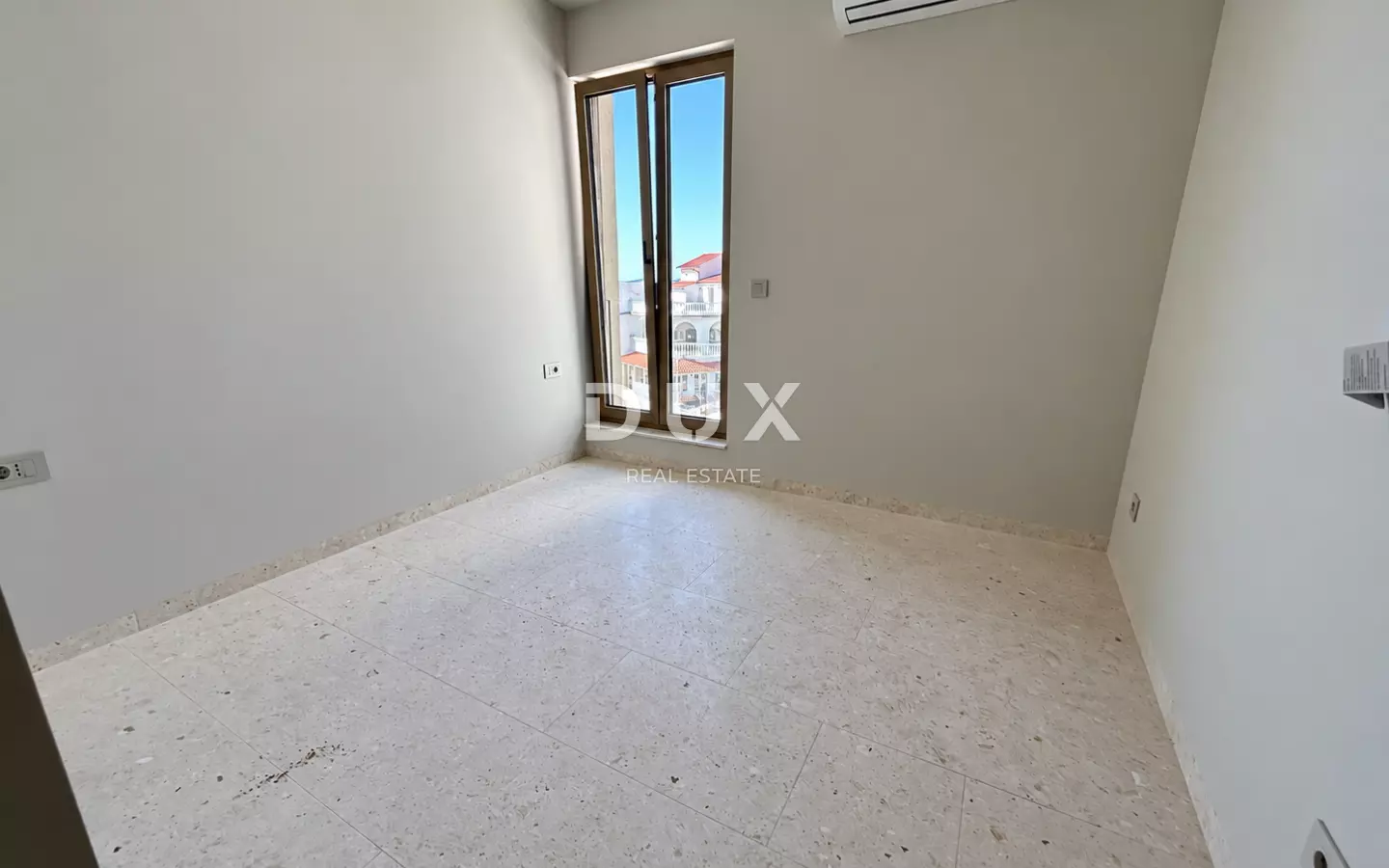 3-bedroom Apartment In Tribunj, Croatia (100,51 M²)