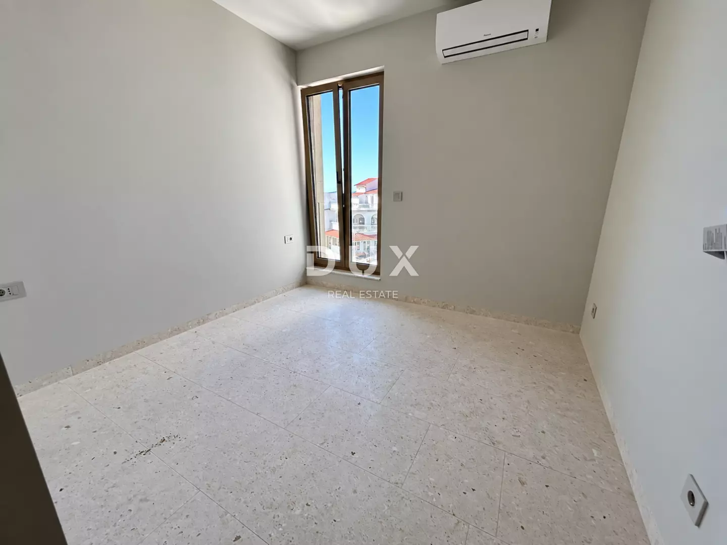 3-bedroom Apartment In Tribunj, Croatia (100,51 M²)