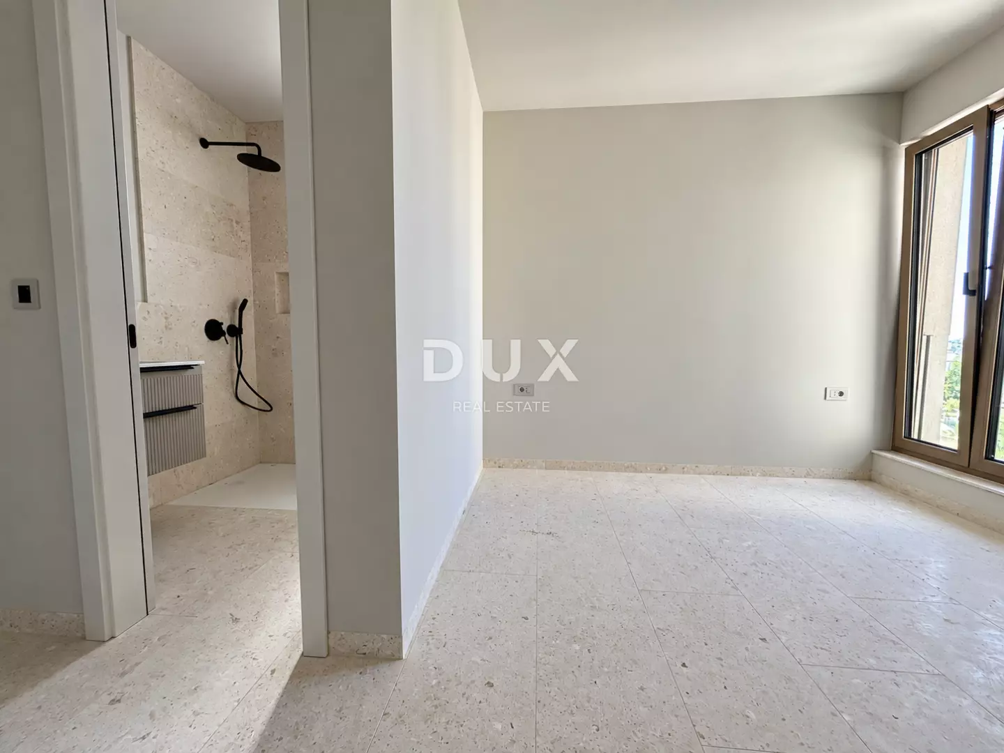 3-bedroom Apartment In Tribunj, Croatia (100,51 M²)