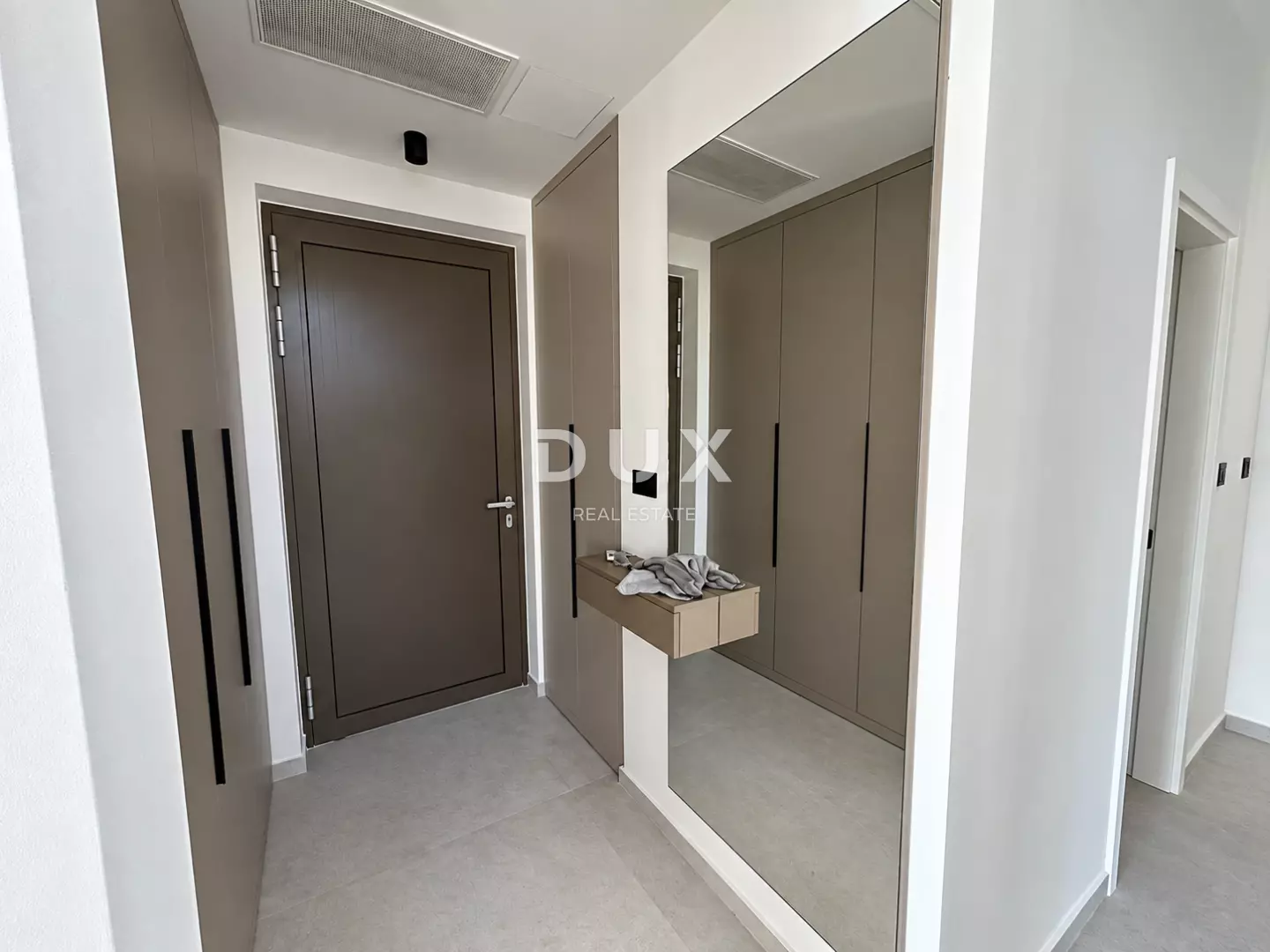 4-bedroom Villa In Žaborić, Croatia (191,07 M²)