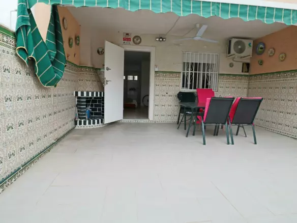 3-bedroom Town House In Torrevieja, Spain (100 M²)
