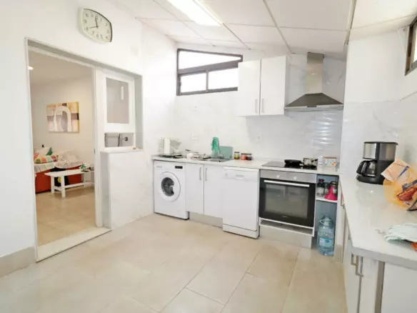 3-bedroom Town House In Torrevieja, Spain (100 M²)