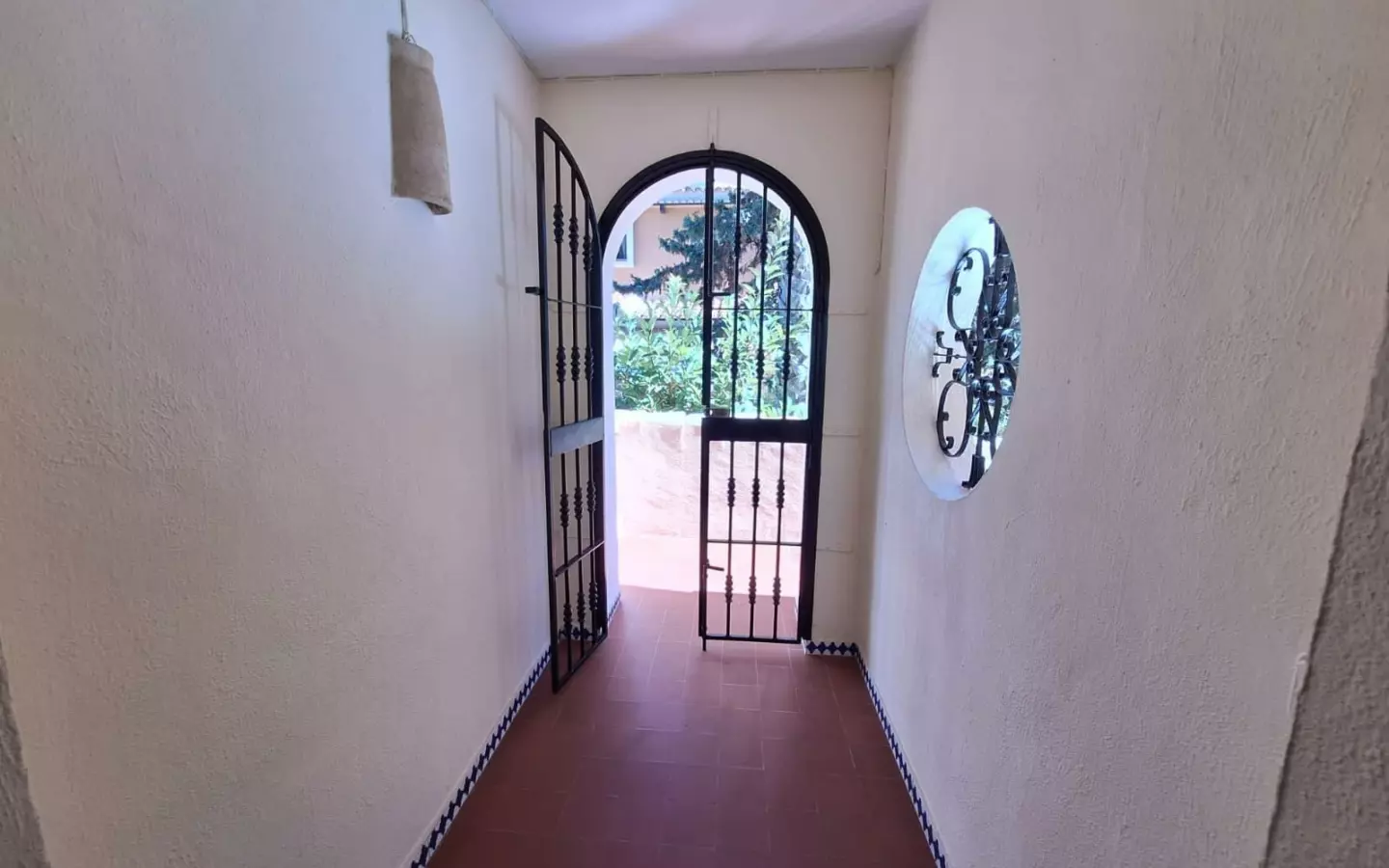 2-bedroom Apartment In Torrevieja, Spain (160 M²)